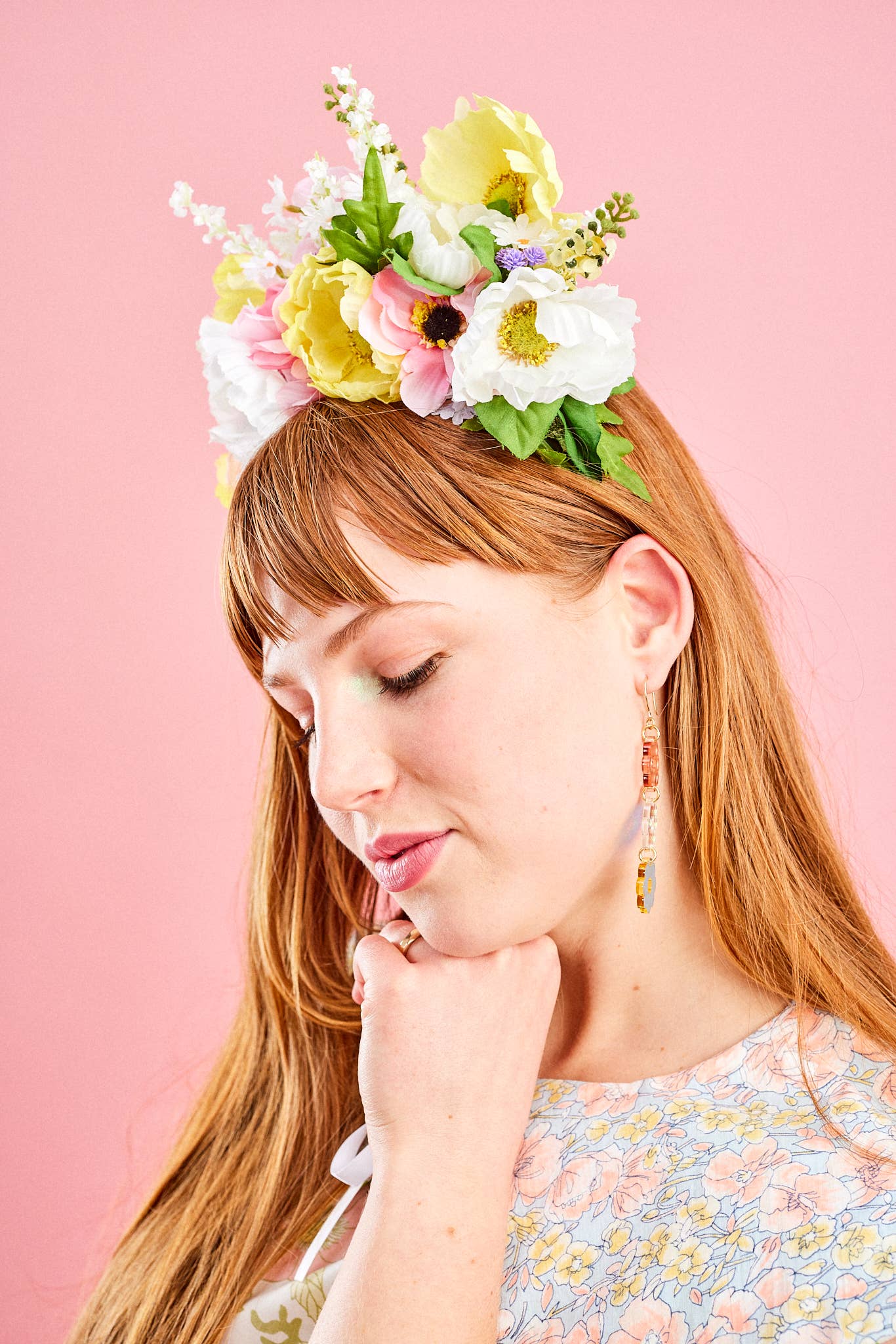 The Lost & Found - Wholesale Dangle Earrings - Retro Daisy Drops "Glam"1