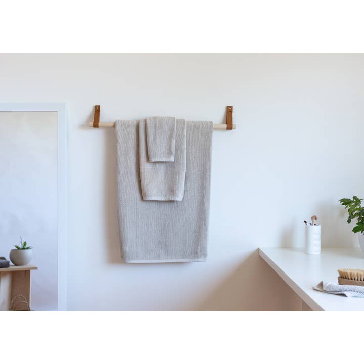 Keyaiira – wholesale Väggkrok – Hängande Dowel Kit [Flaggslut14