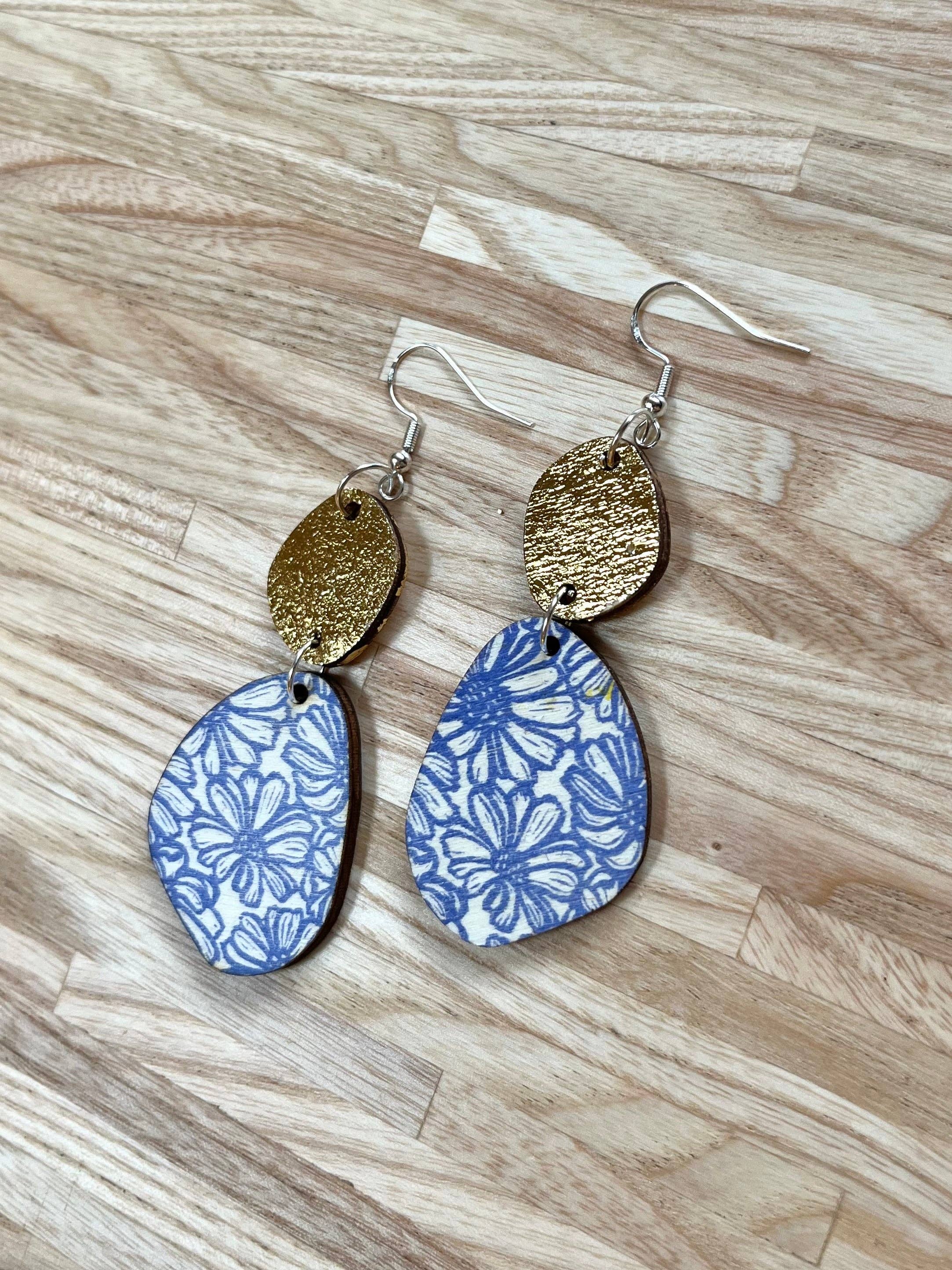 Beth Lewis Art – wholesale Dangle earrings – New Colourful Wooden Earrings19