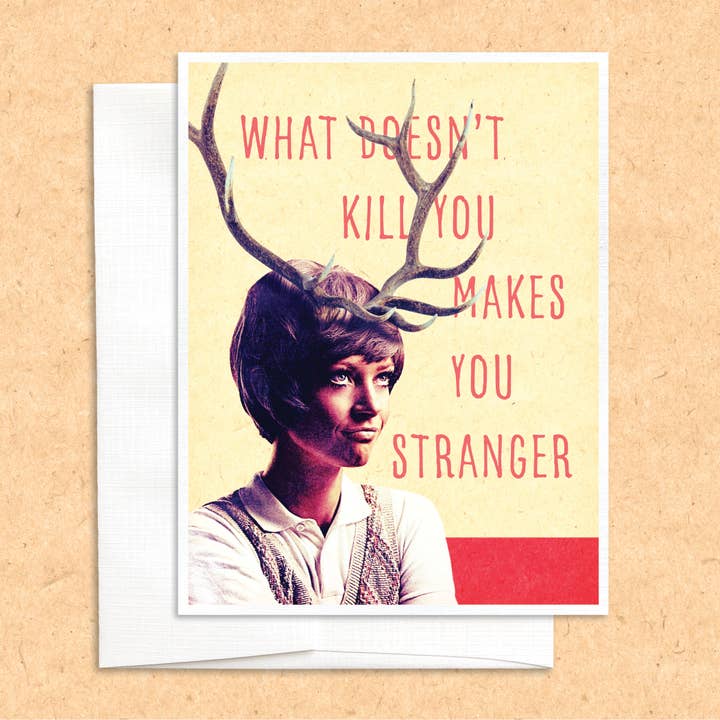 What Doesn't Kill You Carte de vœux amusante pour la vente par Colossal Sanders
