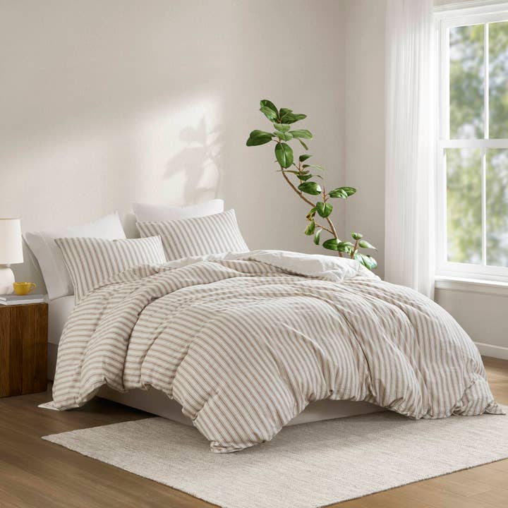 Olliix - Wholesale Bedding Set - 3 Piece Yarn-Dyed Stripes All-Seasons Duvet Set, Tan1