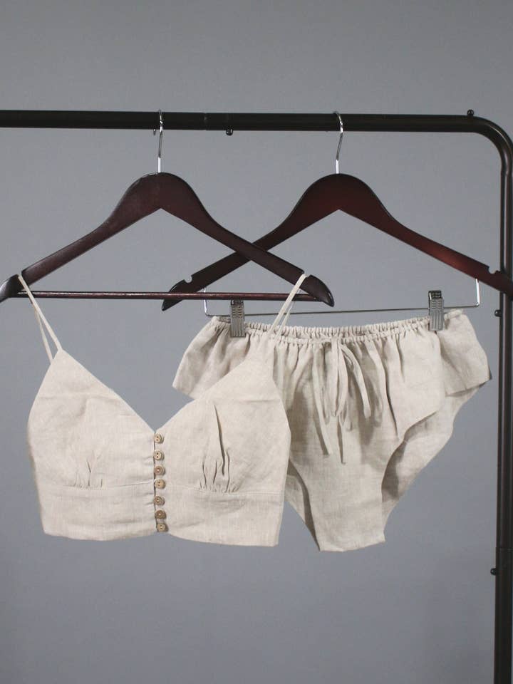 Ensemble culotte et bralette en lin 100% pour toutes les morphologies pour la vente par All Bodies