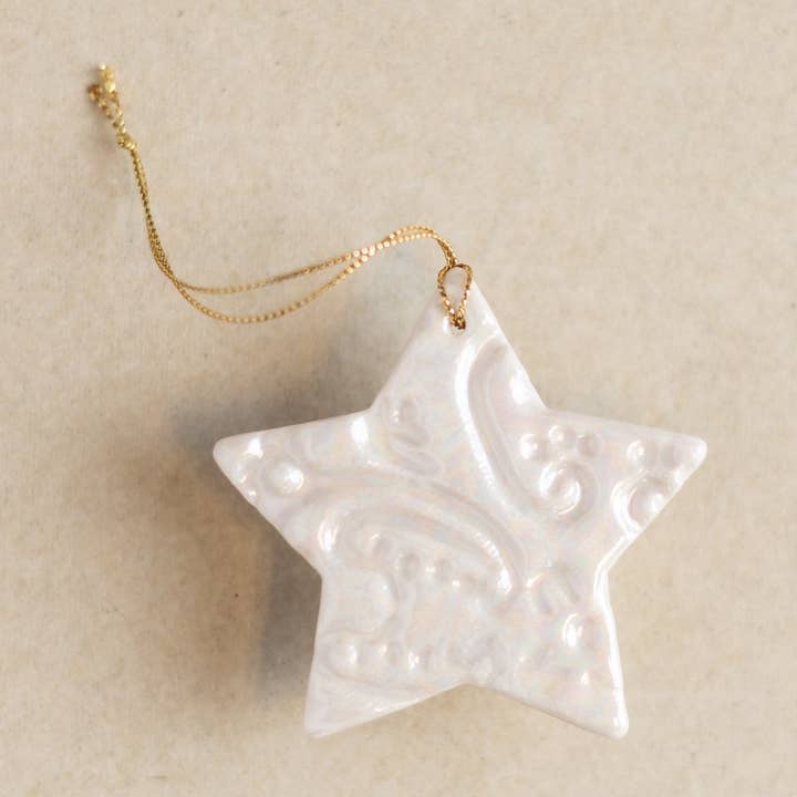 Ornamento a stella in porcellana per la vendita all'ingrosso da parte di Melodie Grace Pottery