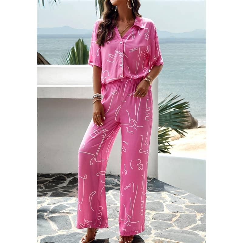 FurDecoration – Großhandel Loungewear-Set – Damen – Kurzarmanzug mit geometrischem Aufdruck am Revers2