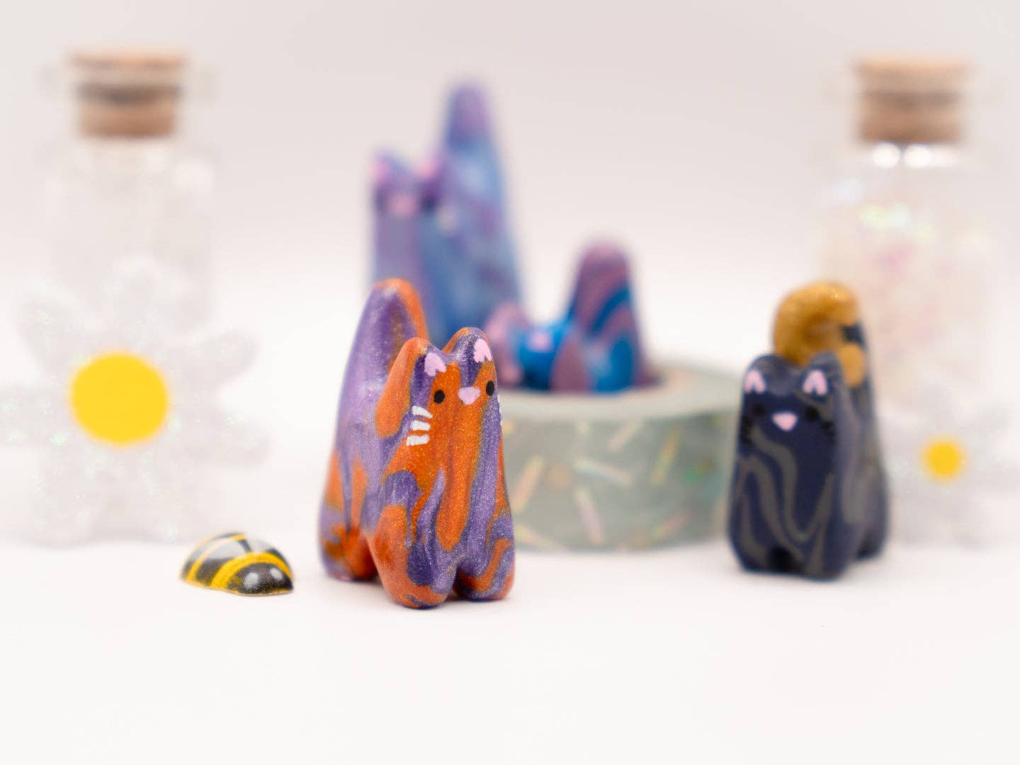 Sparkles in the Wild - Vente Figurine décorative - PokPawket - Handcrafted Polymer Clay Cat Figure1