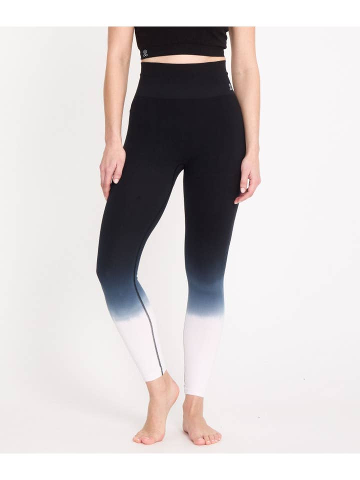 Yoga Searcher – wholesale Sport-/loungeleggings – Dam – KAVALI - Leggings i bomull med djupfärgning