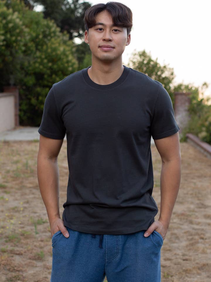 glee + co - Wholesale T-Shirt - Men's - Organic Basic Tee3