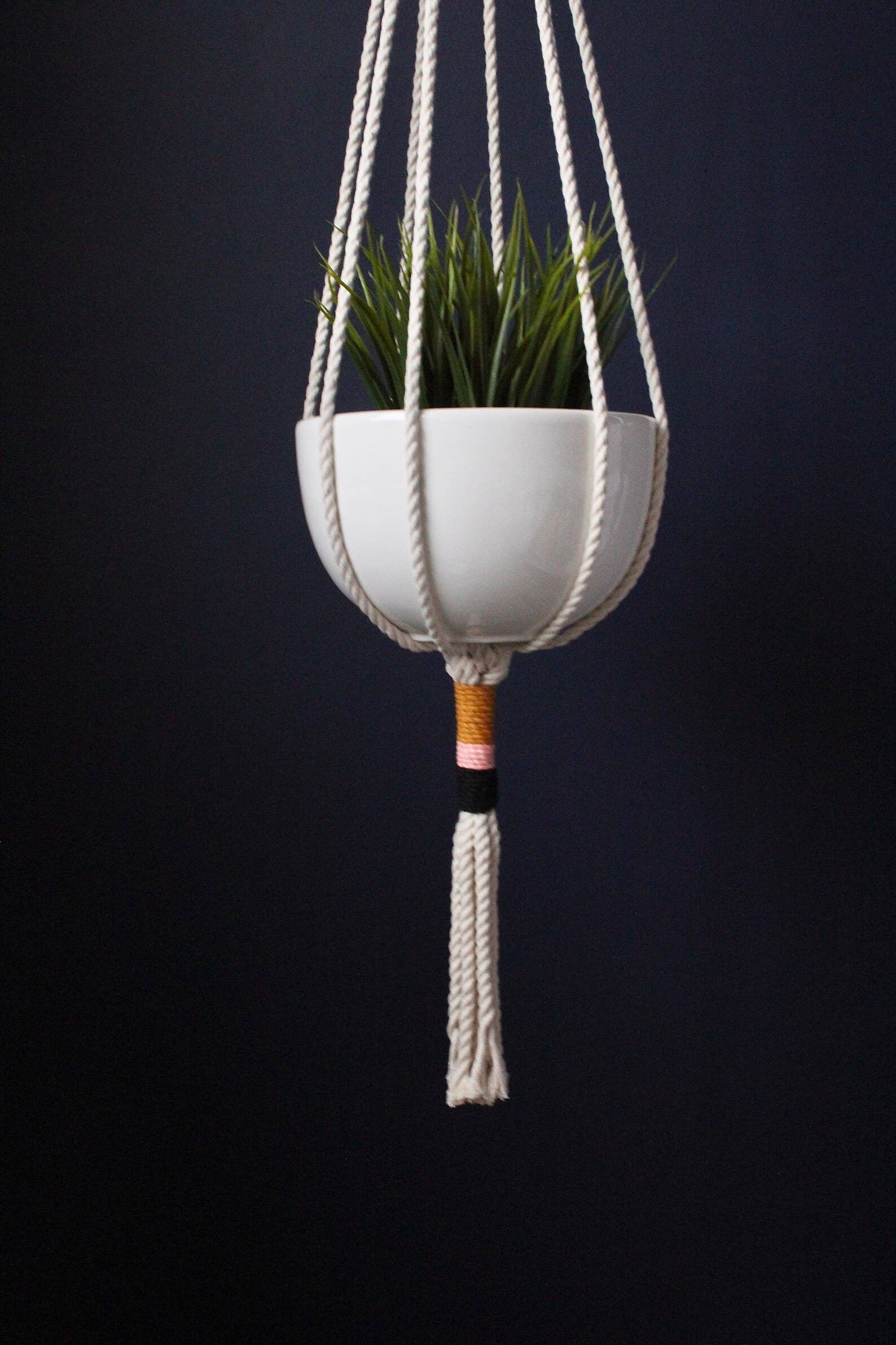 Freefille Market - Wholesale Hanging Planter - Macrame Plant Hanger, Hanging Planter, Color Block2
