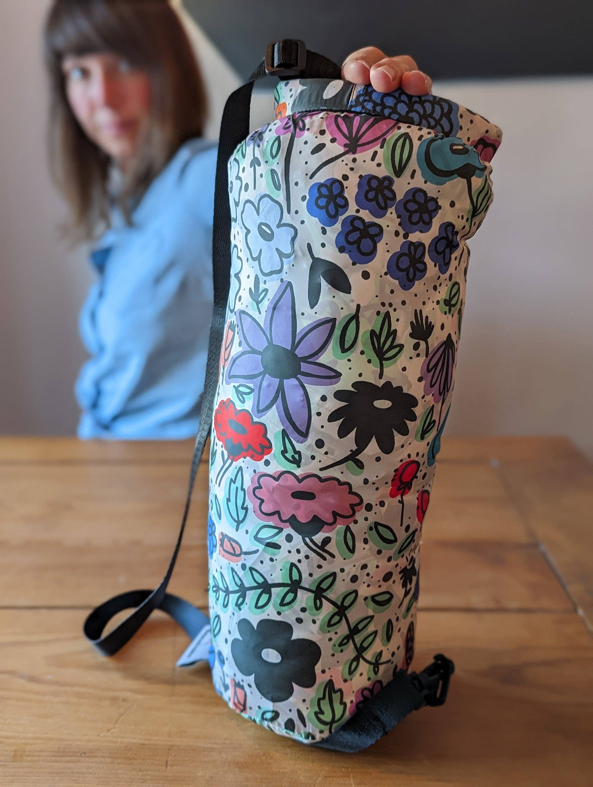 Brainstorm - Wholesale Travel Blanket - Flowerbed Puffy Travel Blanket4