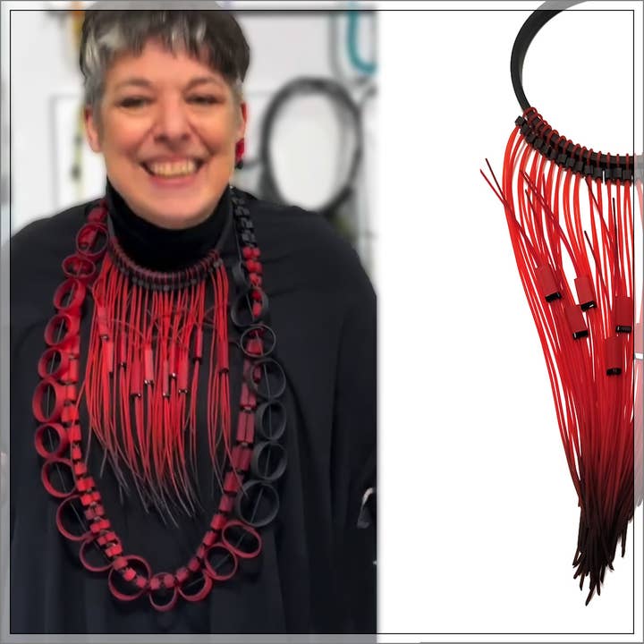 Collier en caoutchouc teint à la main DITA ligne INFINITE pour la vente par ALEX+SVET