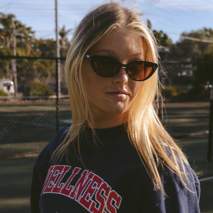 Beyond Stranger Studio - Wholesale Sunglasses - Unisex - The Pamela - Black/Brown1