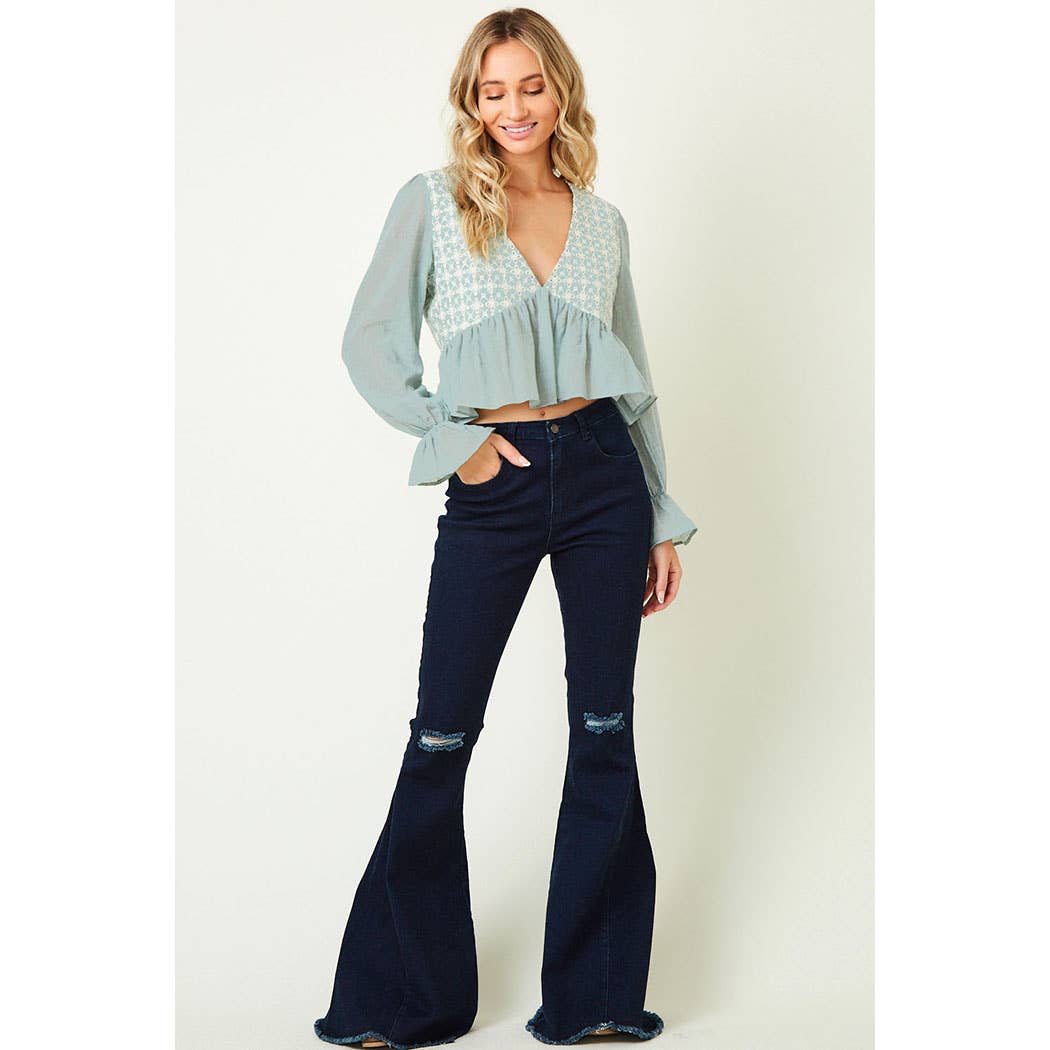 Saints & Hearts - Wholesale Blouse - Women's - ST3319A SAGE EYELET CONTRAST V NECK TOP3