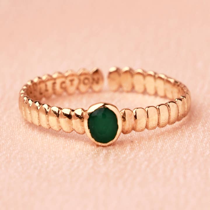 Anello sottile placcato oro 18k pietra naturale agata verde per la vendita all'ingrosso da parte di Victoire Collection