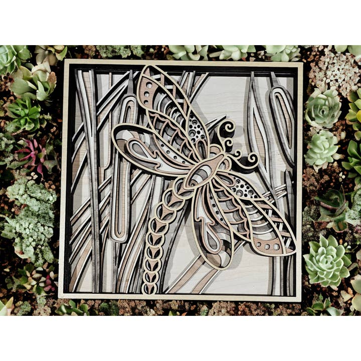 Libellule en couches pour la vente par Kaci's Kreations