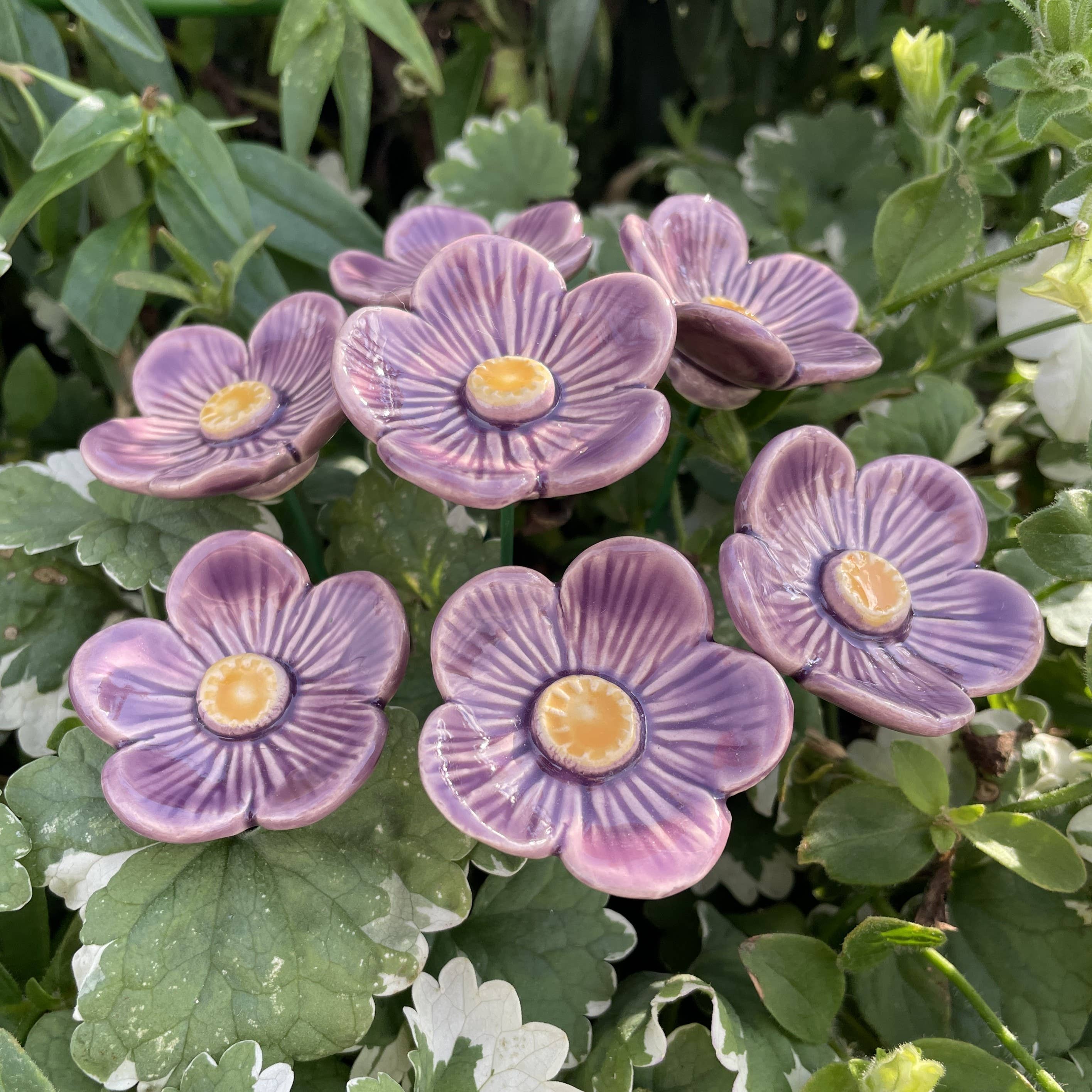 Pannonhem AB. - Wholesale Artificial Flowers - Ceramic Purple Plum blossoms,Plant stake4