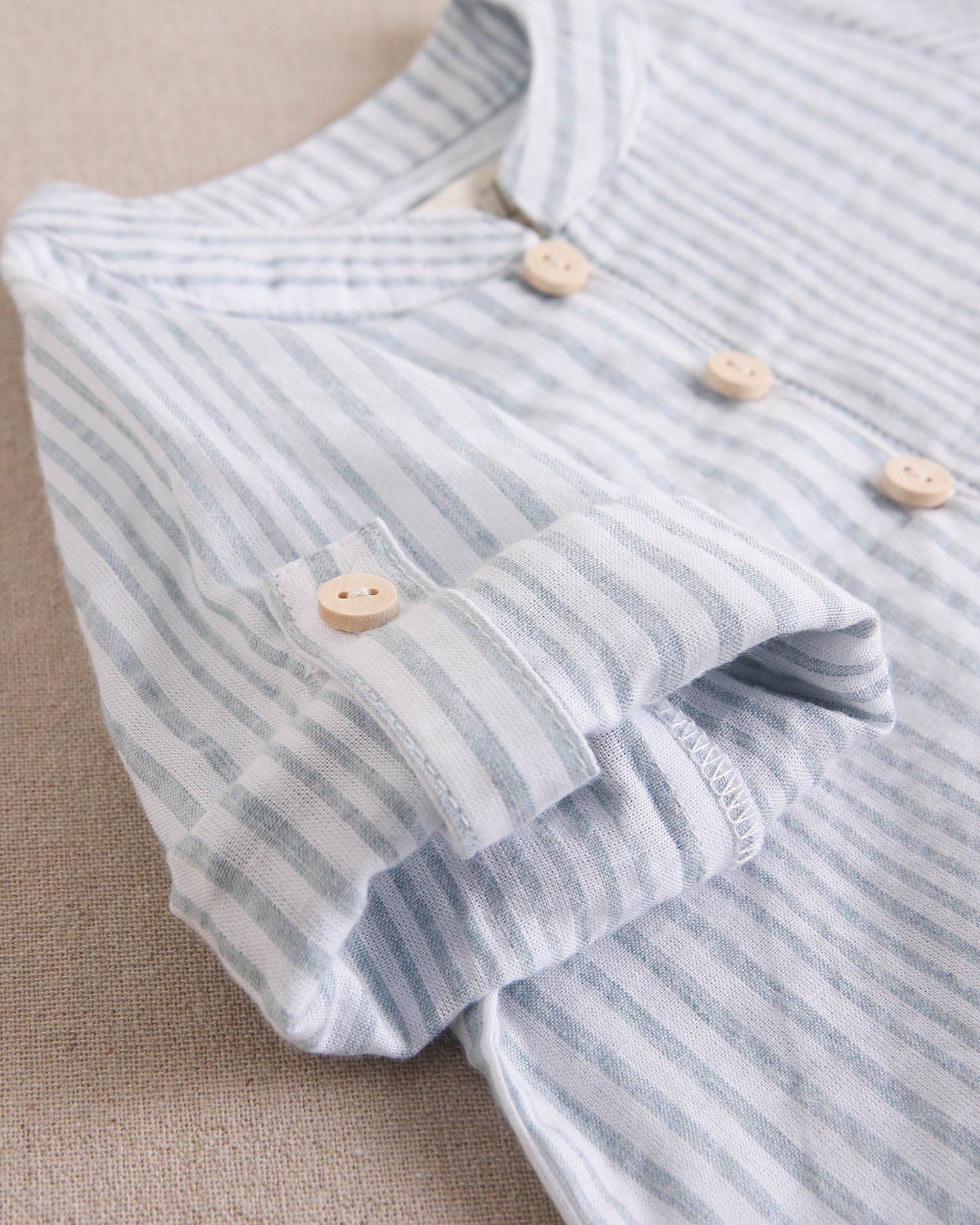 Dadati - Vendita all'ingrosso Completo top e pantaloncini - Neonati - Completo neonato maschio con camicia a righe blu e bianche e pantaloncini blu elasticizzati6