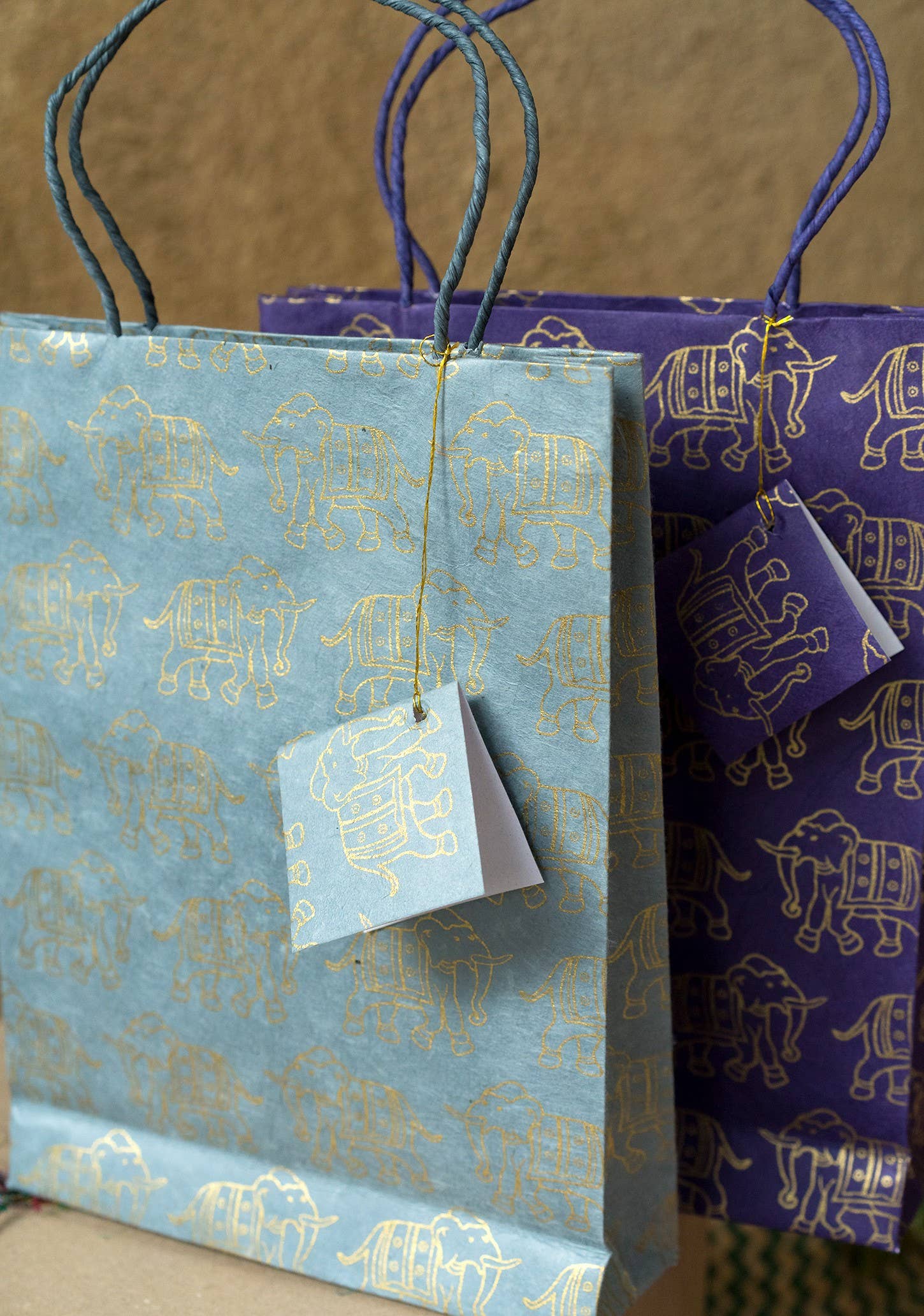 Namaste - Vendita all'ingrosso Buste regalo - Borsa Regalo Grande in Carta Lokta con Stampa Elefante2