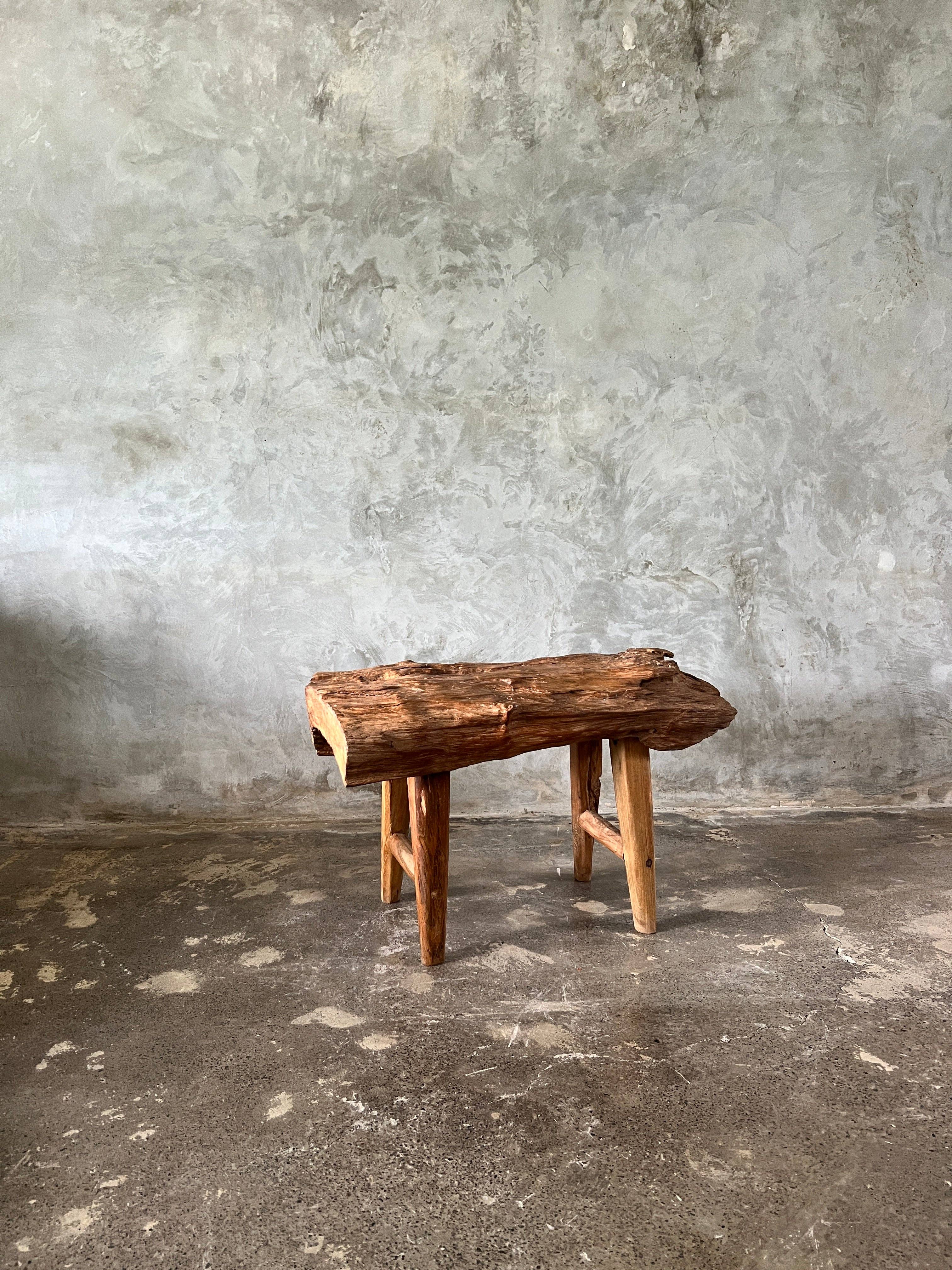 Office Objets - Venta al por mayor Bancos - Banco pequeño de teca asiática rubia con cuatro patas - Sembilan9