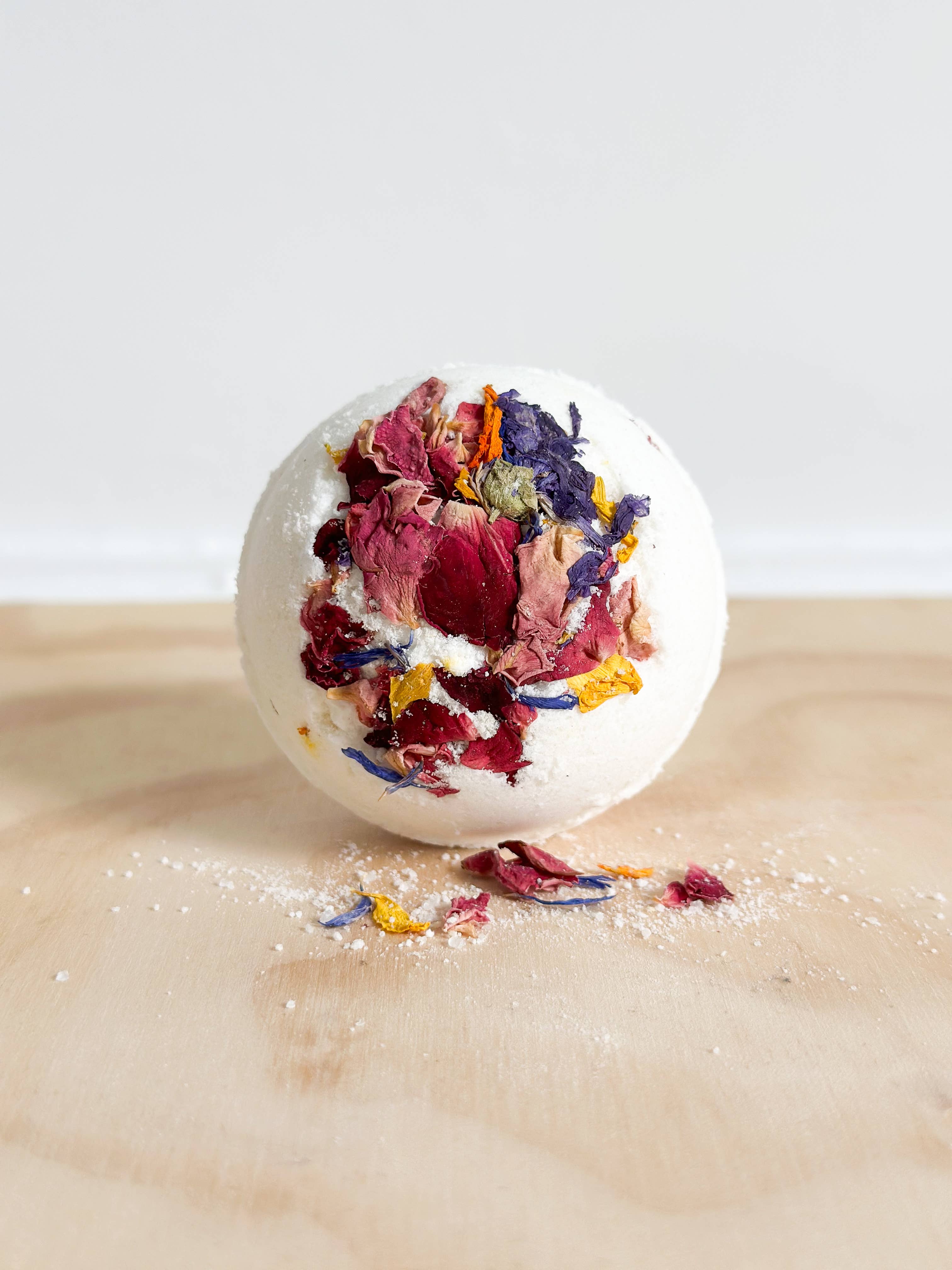 Only The Good Stuff UK - Wholesale Bath Bomb/Fizz - Botanical Bath Bombs- Natural & Plastic-free0