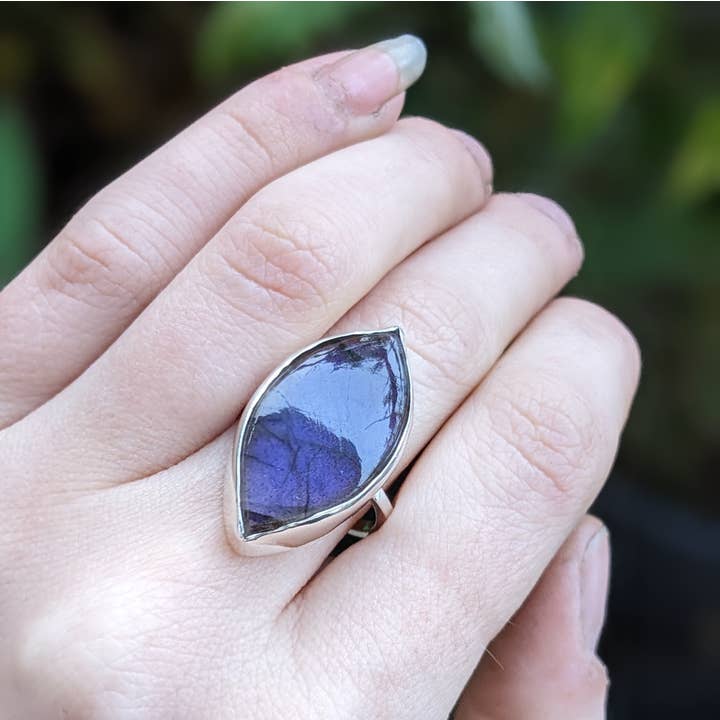 Le Tourbillon Minéral - Wholesale Cocktail/Statement Ring - T57 Blue Labradorite And Sterling Silver Ring