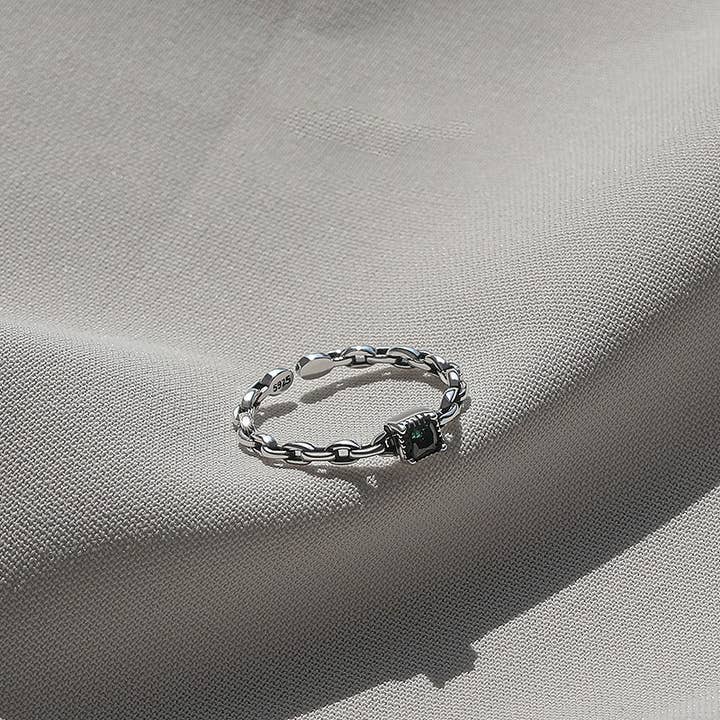 Gemscape UK – wholesale Single stone/solitaire ring – Simple Silver Ring with stone centre - Chic Jewelry7