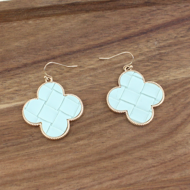 Pretty Persuasions - Wholesale Dangle Earrings - E23157 Faux Leather Clover-Shape Earrings3