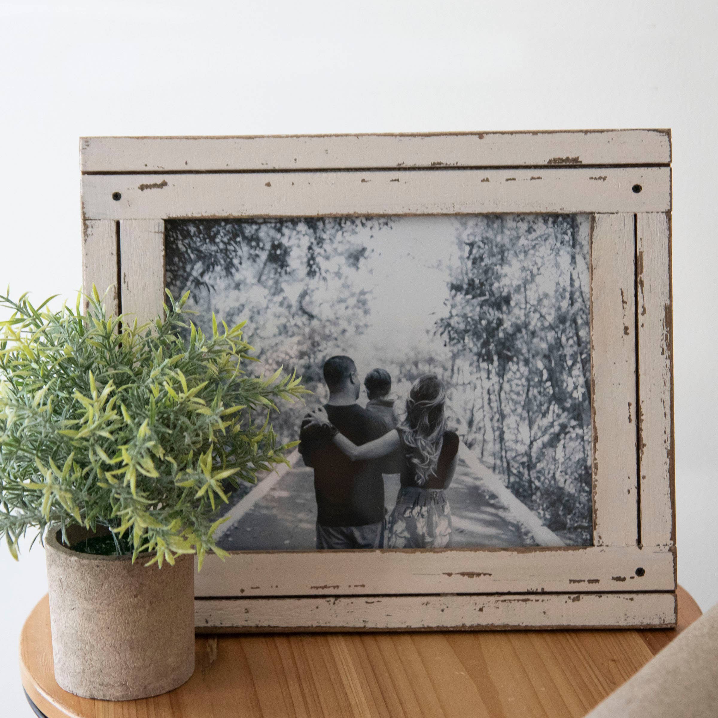 Foreside Home & Garden - Wholesale Picture Frame - Heartland 8x10 Photo Rustic Barn Wood White Picture Frame3