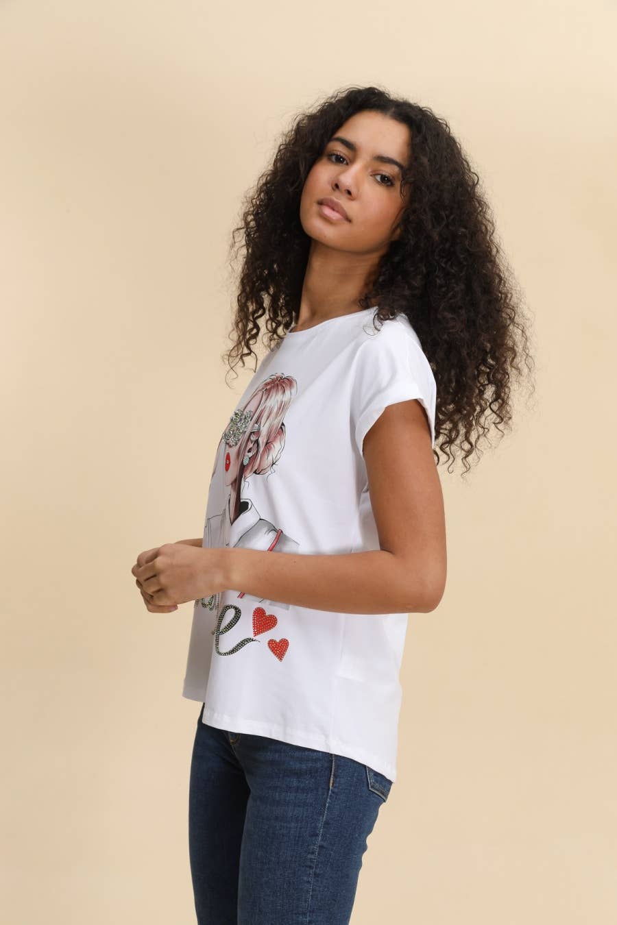 Attrait Paris - Wholesale Screen Printed T-Shirt - Women's - Printed cotton T-shirt with embossed "find love" graphic4