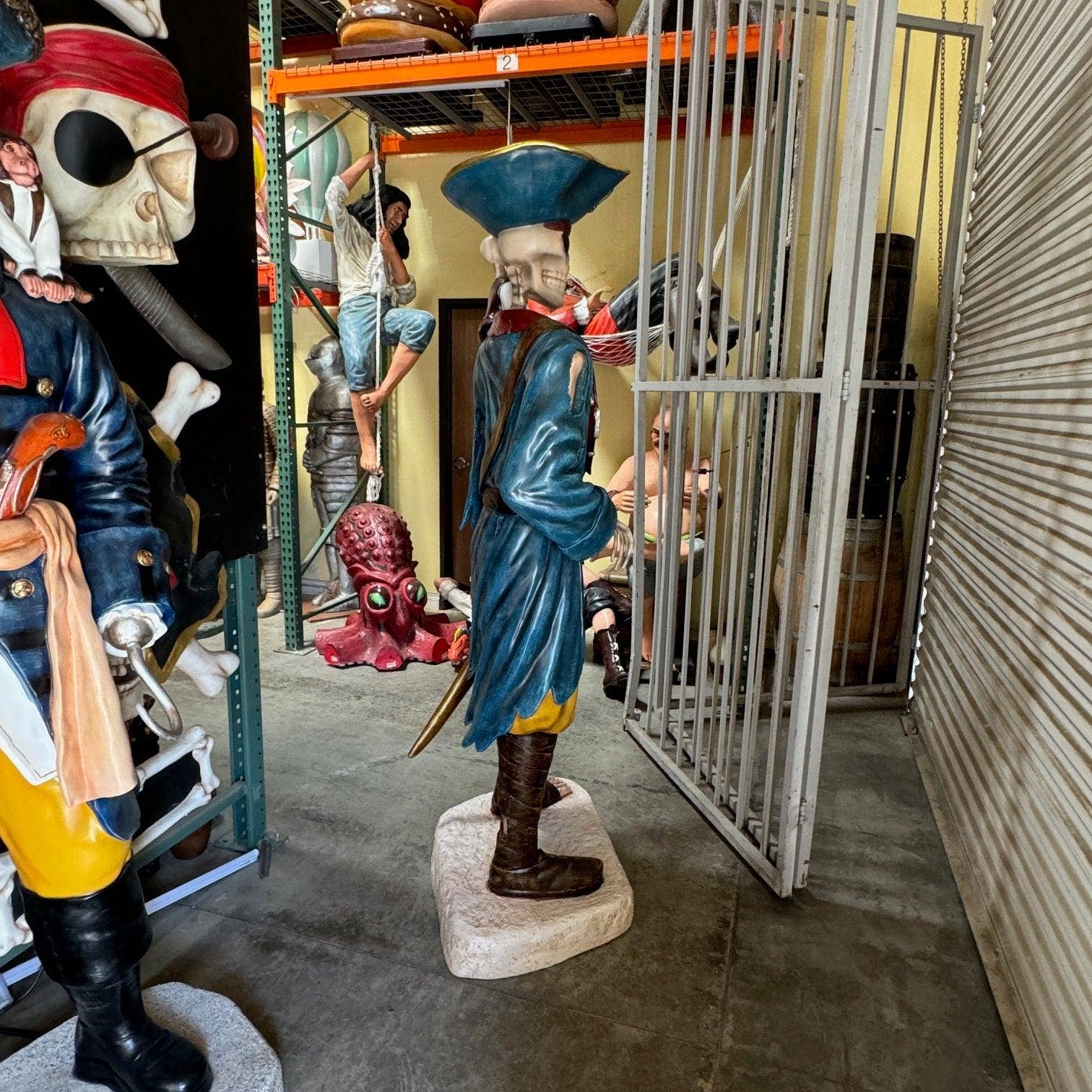 LM Treasures - Wholesale Decorative Figurine - Pirate Skeleton With Monkey Life Size Statue5