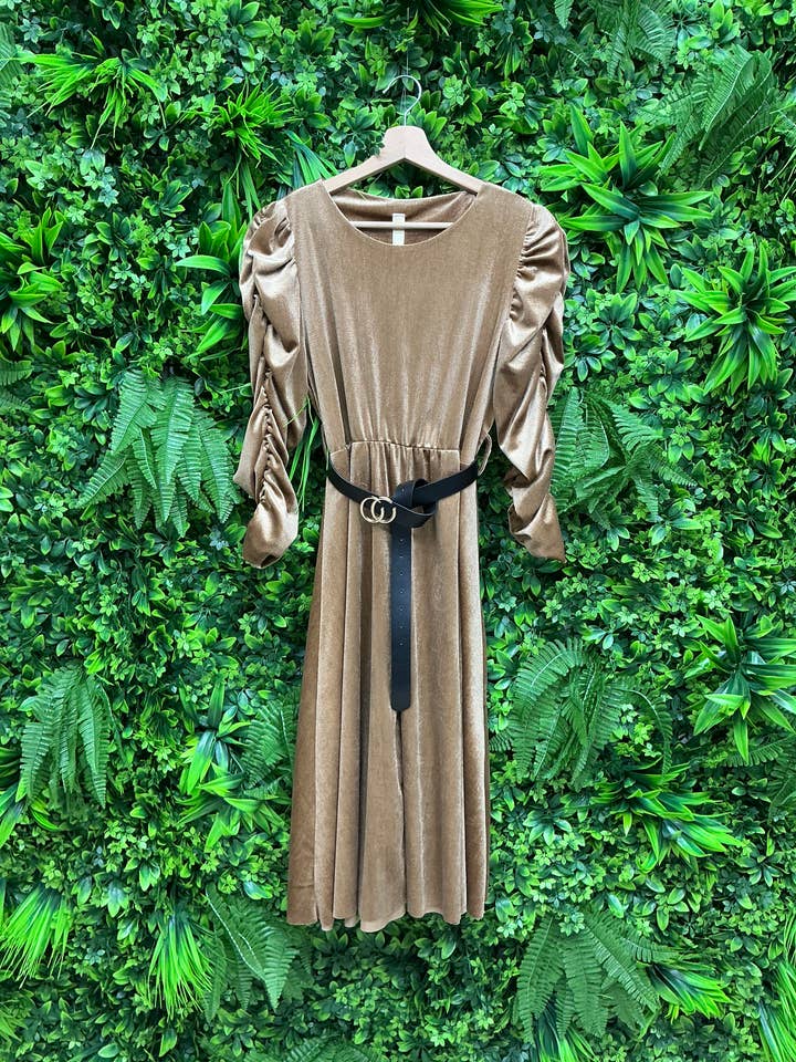 ELEGANTES DAMENKLEID für den Großhandel von Kis 2