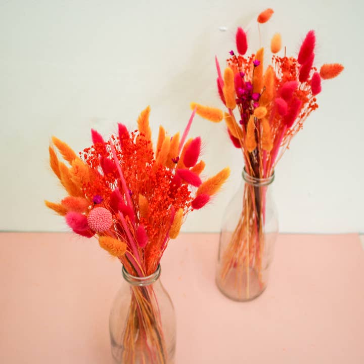 Wildestdreams.flowers – wholesale Torkade/pressade blommor – Orange & rosa torkad blombukett - Boho brudbukett