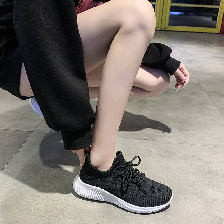 Los pedidos pequeños aceptan mujeres zapatos negros fabricante zapatillas para venta al por mayor de Calseosvic