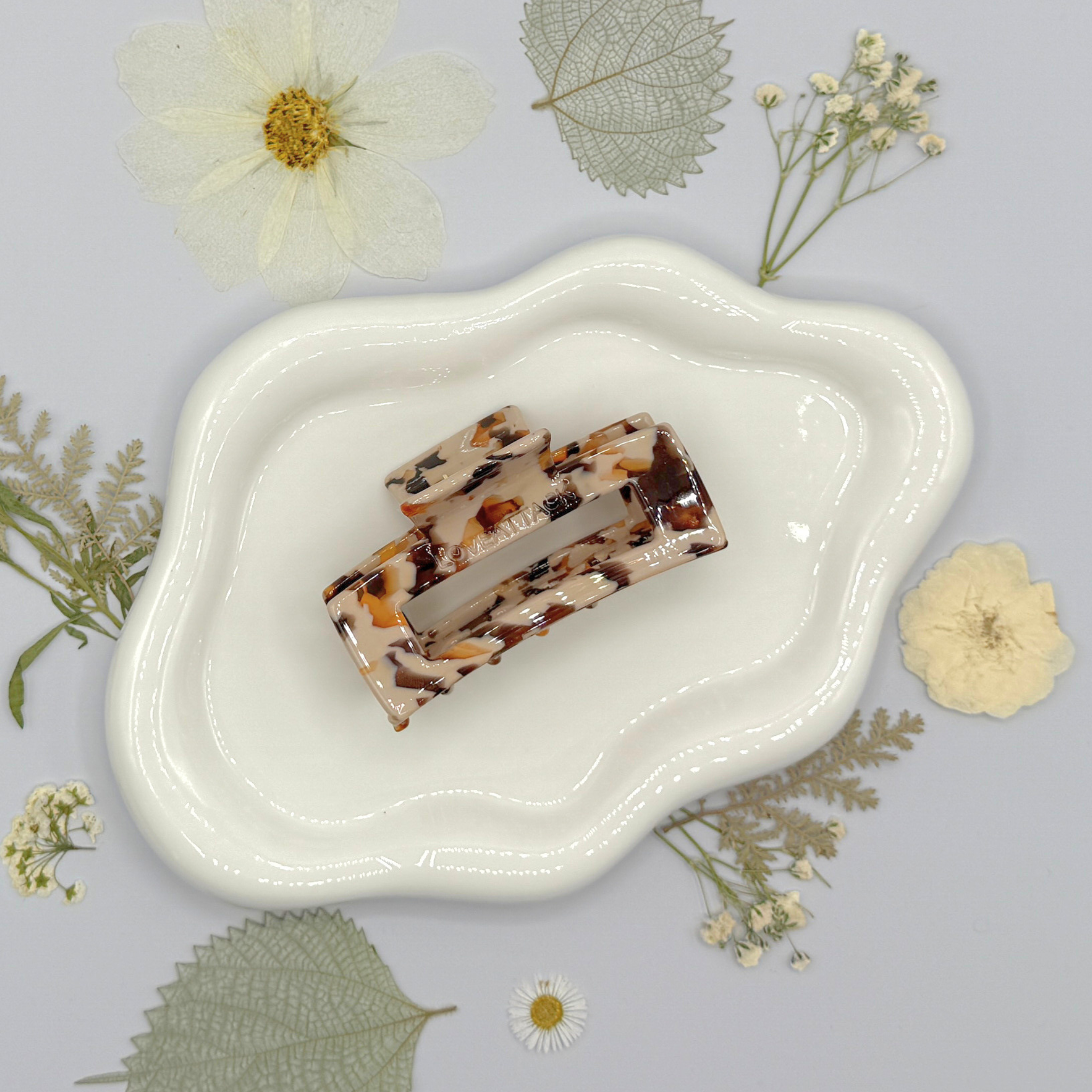 Love Attack - Wholesale Hair Clip - Women's - Sara Cellulose Acetate Hair Claw Clips54