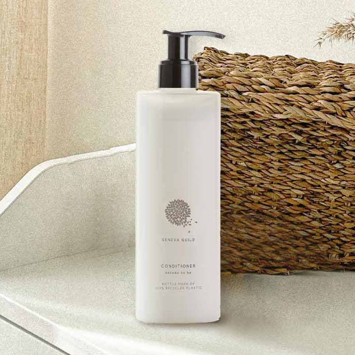 Geneva Guild Conditioner Refillable Bottle (12.84 Fluid Ounce) - 18Pack for wholesale by GFL Cosmetics