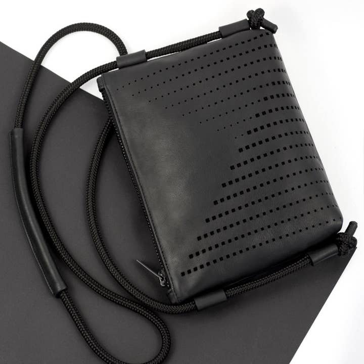 MIMIKRI Design – wholesale Crossbody bag – Women's – DINA' leather small shoulder / crossbody bag