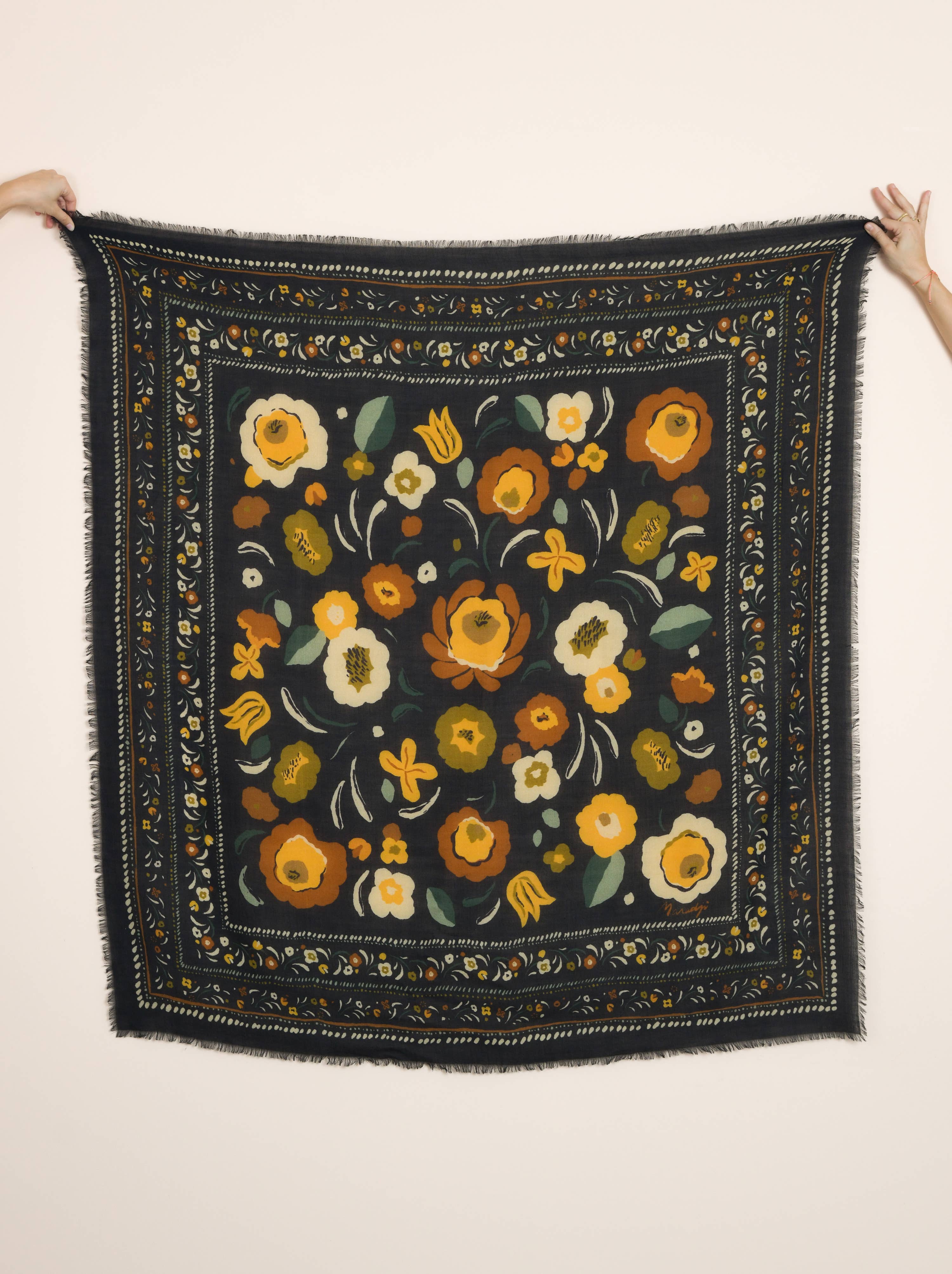 Maradji - Venta al por mayor Bufanda - Mujer - Pañuelo Balkans en crema4