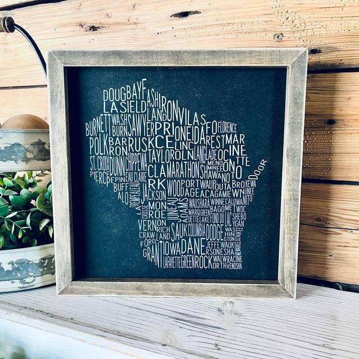 Panneau Word Art des comtés du Wisconsin pour la vente par The Farmer's Wife