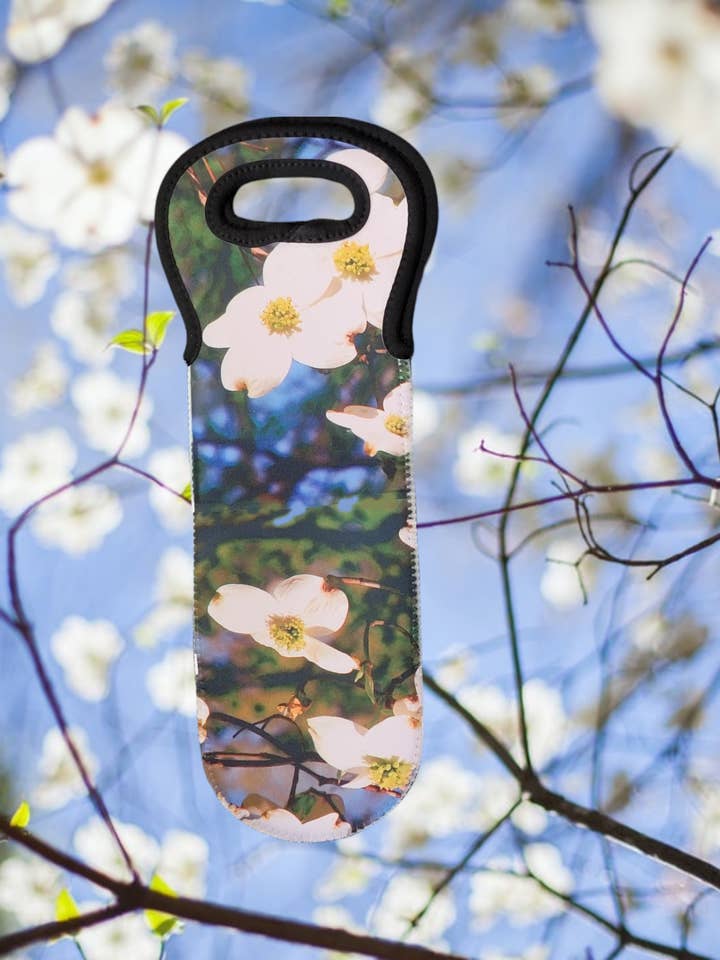 Sacchetto regalo per portabottiglie Dogwood Flower per la vendita all'ingrosso da parte di Ciao Bella Jewelry Inc