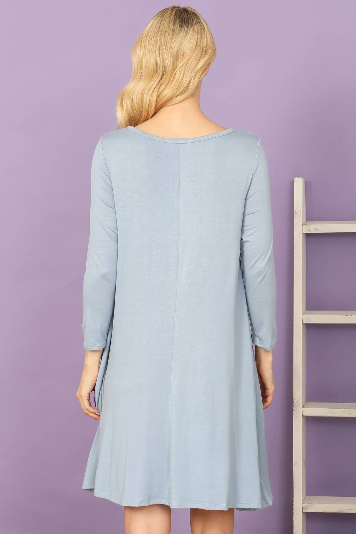 MYS Wholesale Inc - Vente Robe – femme - Robe unie à encolure bateau et manches quarts avec poches latérales2
