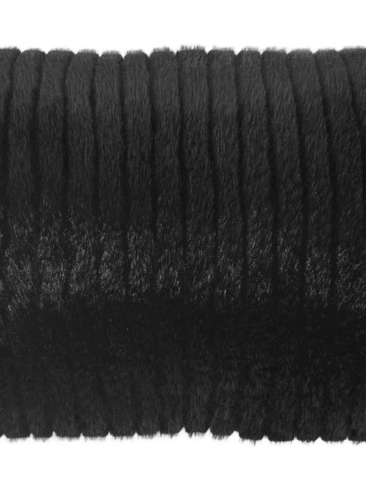 Grace Kissen L_Black für den Großhandel von Skinnwille Home