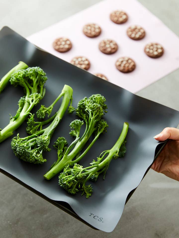 Silicone Baking Mats (Set of 2) for wholesale by The Conscious Store