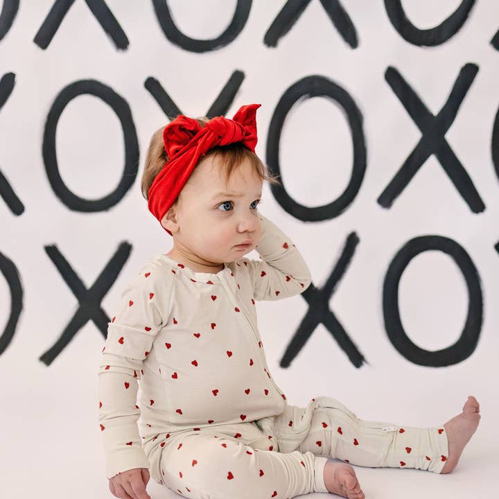 Tiny Hearts Bambus Zippy Strampler für den Großhandel von Little Joy Co.