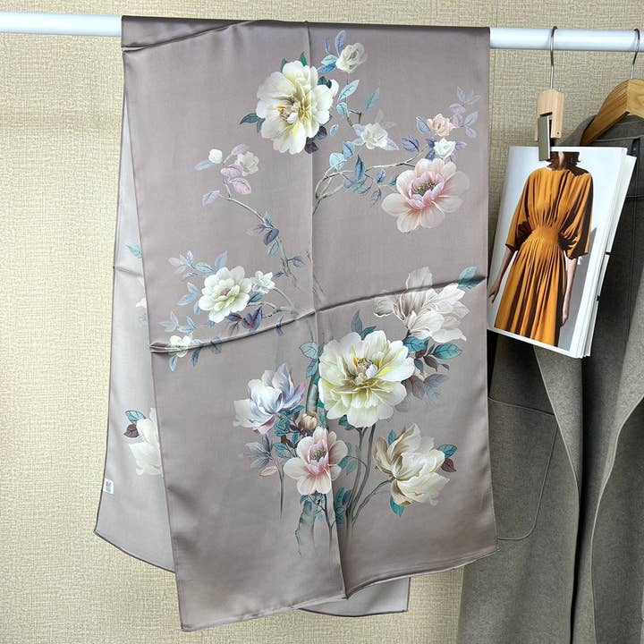 Marayn - Wholesale Scarf - Women's - Mulberry Silk Scarf Floral Elegance for Every Occasion10