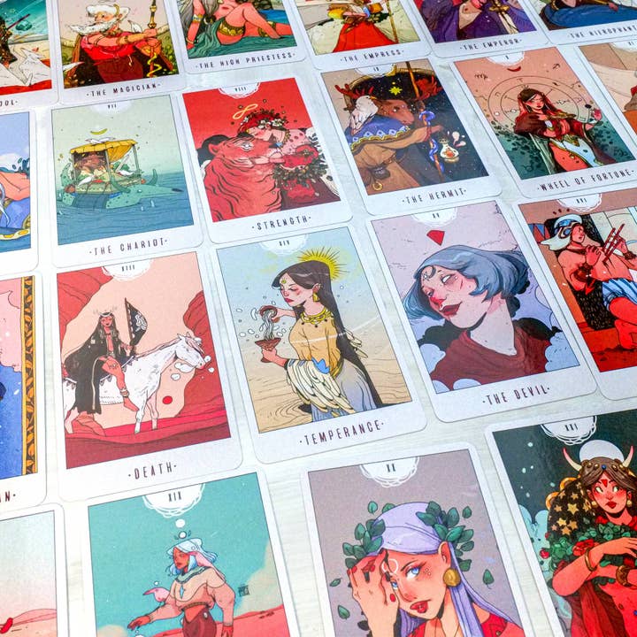 Hachette Book Group - Wholesale Tarot Cards - White Numen: A Sacred Animal Tarot Deck