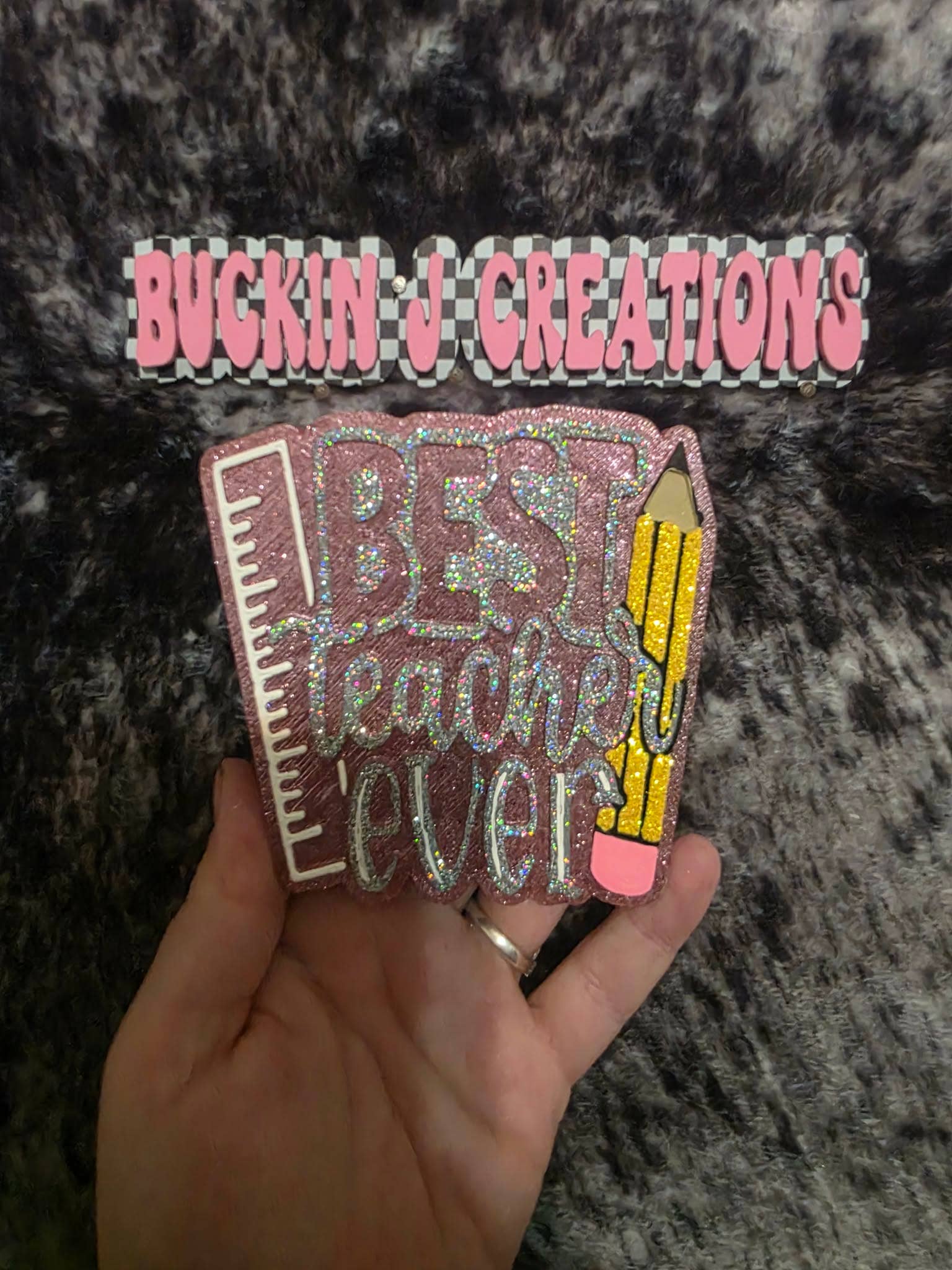 Buckin J Creations - Venta al por mayor Ambientador de coche - Mujer - Ambientador de coche hecho a mano "Mejor profesor/a del mundo".