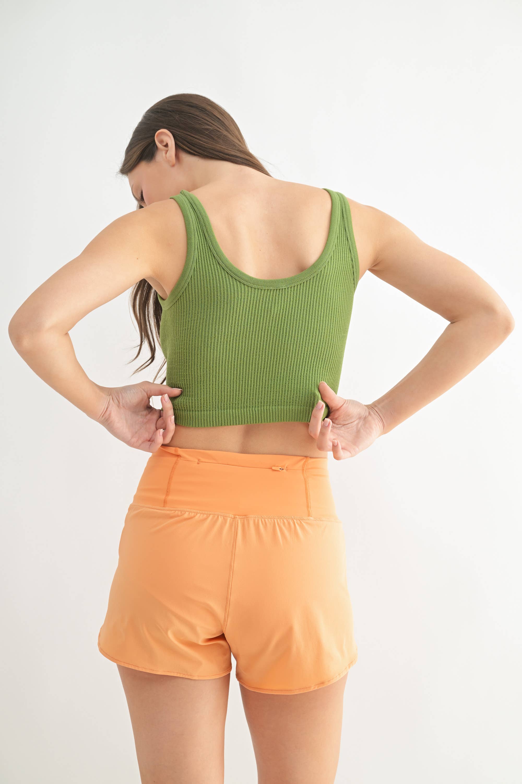 Mono B - Wholesale Tanktop - Dames - Geribbelde naadloze cropped tanktop46