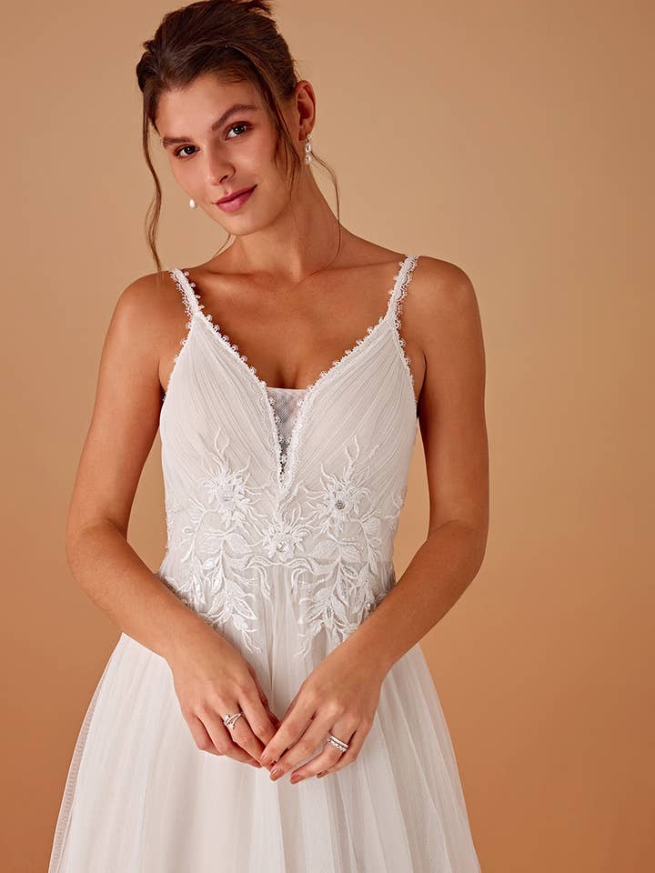 Ever-Pretty - Wholesale Gown - Women's - Glamorous A Line V Neck Spaghetti Straps Wedding Dress