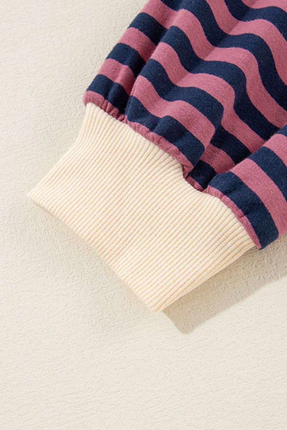 Lovesoft – wholesale Sweatshirt - Dam – Oversized sweatshirts med randigt mönster och kontrasterande kant från Lovesoft15