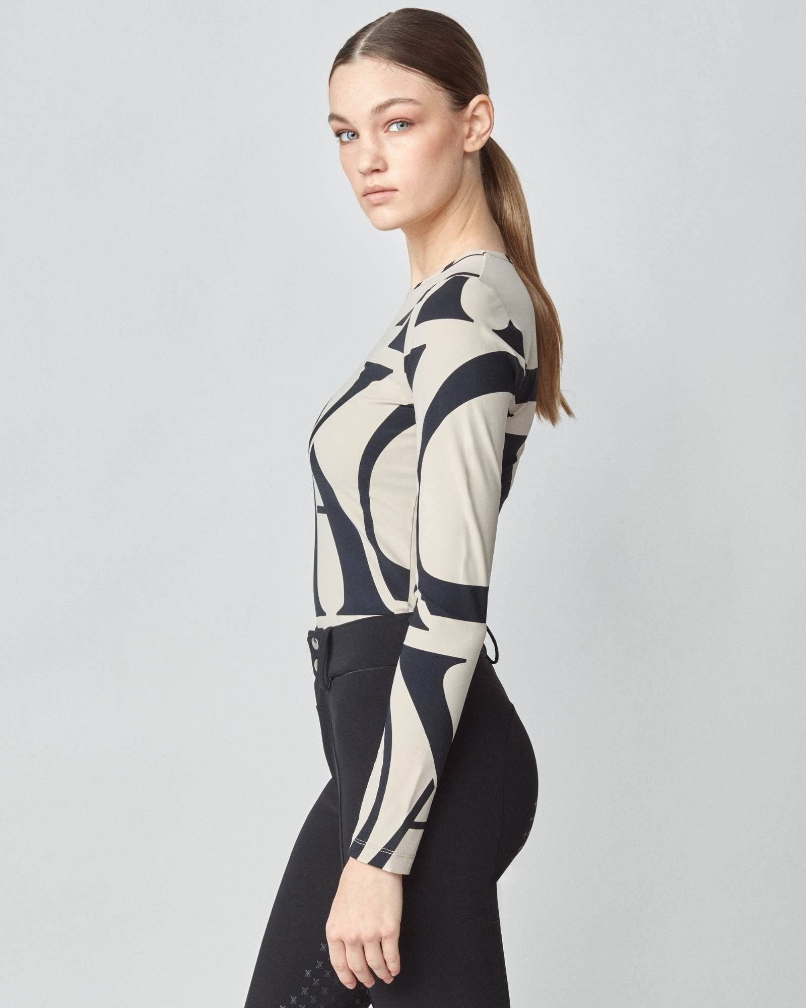 bronzage Chemise à manches longues monogrammée, beige en vente sur Faire1