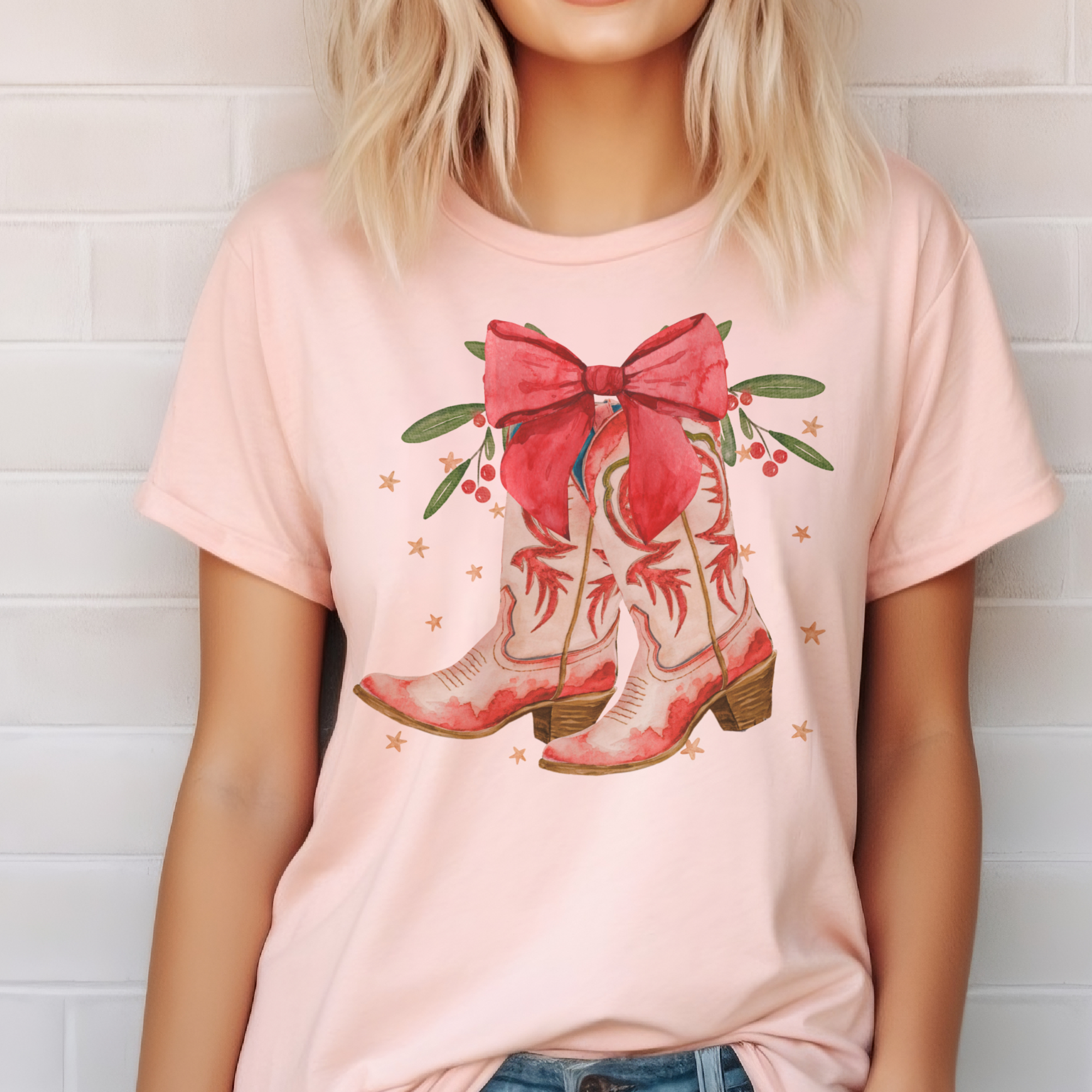 Par.tees by Party On! – Großhandel T-Shirt mit Siebdruck – Damen – Country-Weihnachtsstiefel und Schleife Nashville Grafik-T-Shirt3